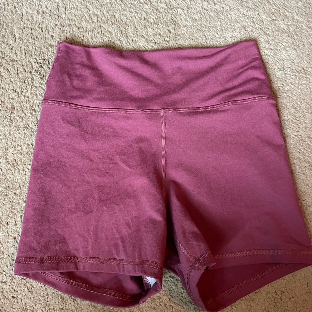 Fleo true high shorts- medium